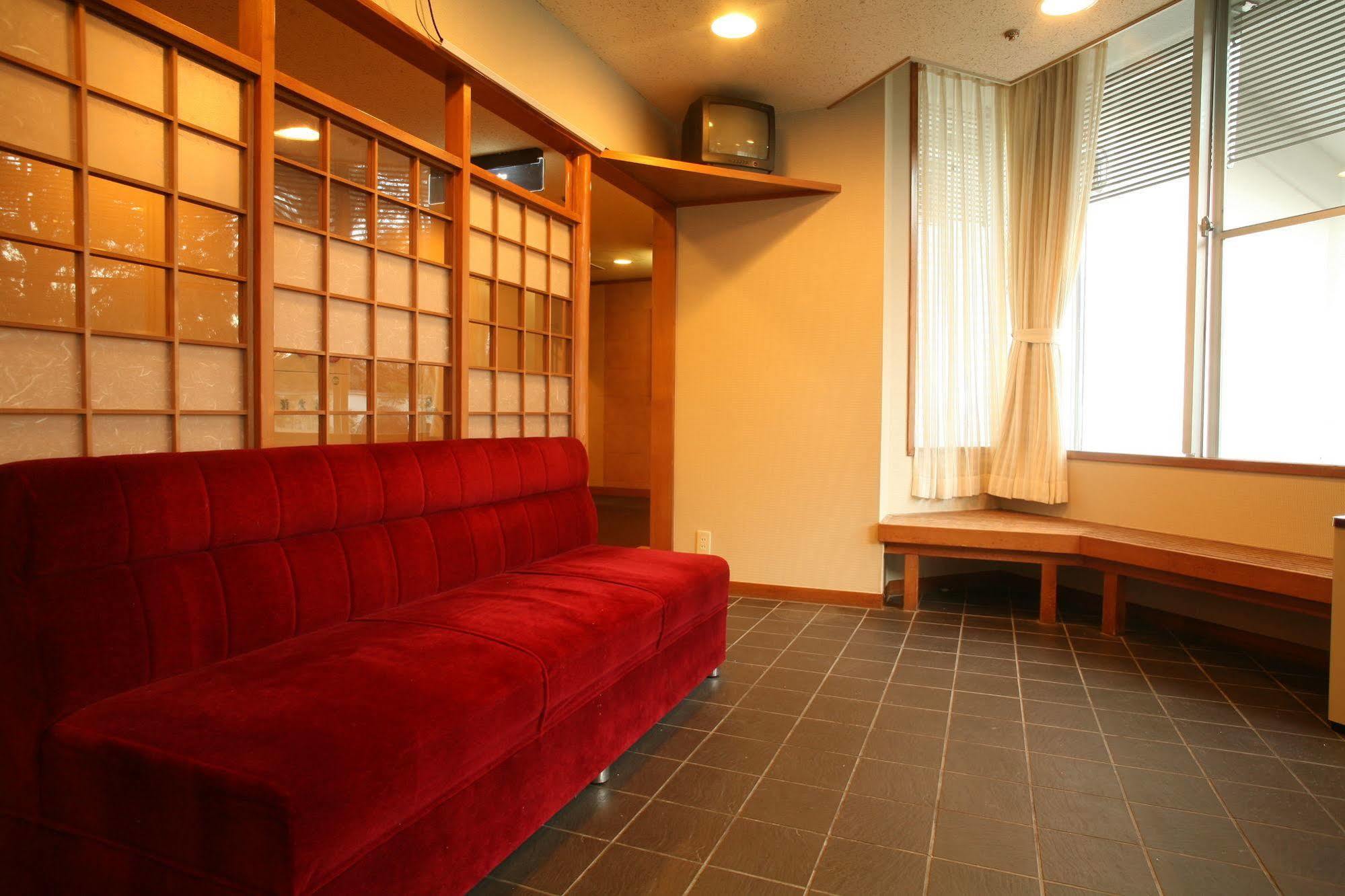 Awanosho Hotel Мийоши Екстериор снимка