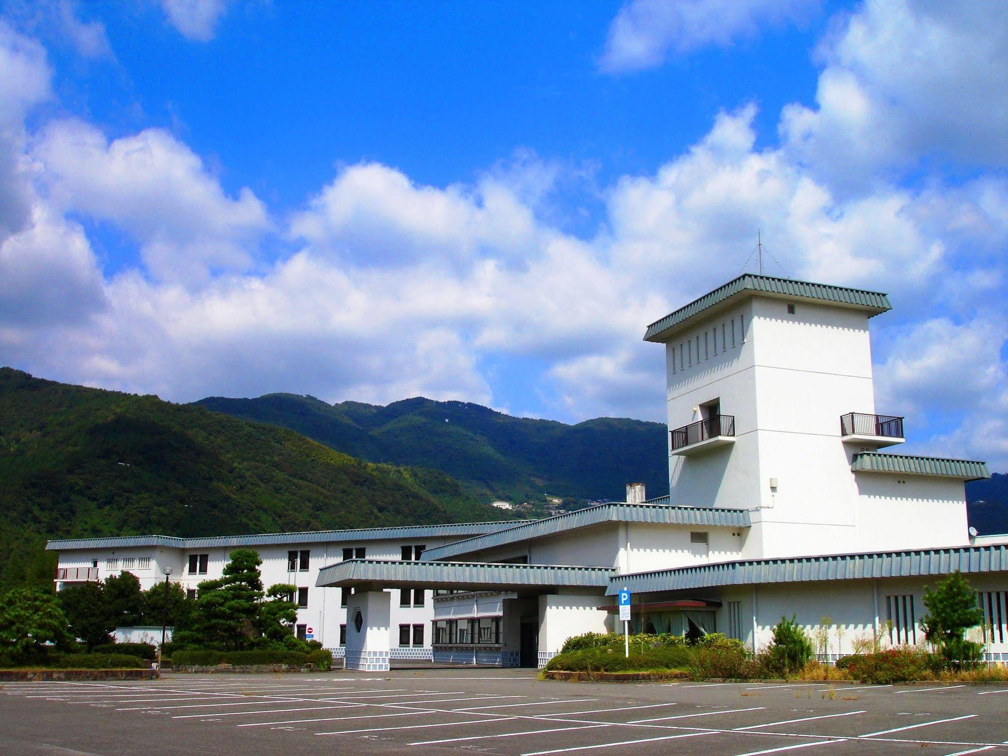 Awanosho Hotel Мийоши Екстериор снимка